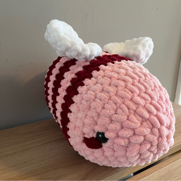 Crochet Bee Plushie Magenta and Pink One Size Soft Yarn Collectible Gifts Baby - Picture 4 of 8